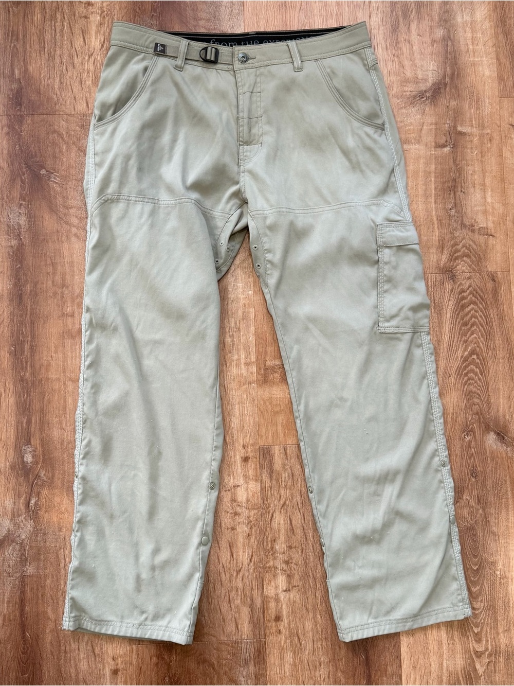 Prana Mens Stretch Zion Pant Relaxed Fit Belted Roll Up Leg Tan Nylon Hiking